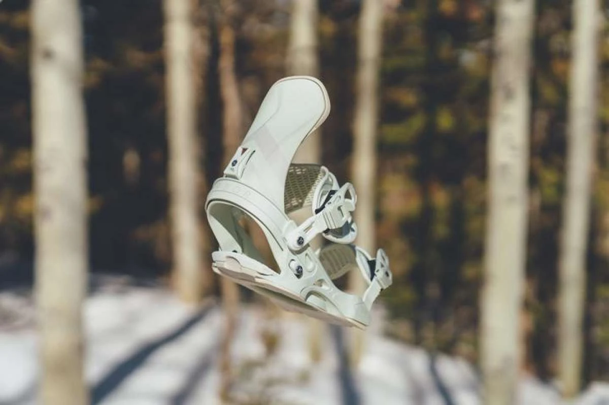 Arbor Ladies Marie-France Roy Sequoia Limited Edition Snowboard Bindings 2021-2022 11 Arbor Ladies Marie-France Roy Sequoia Limited Edition Snowboard Bindings 2021-2022 - Image 9